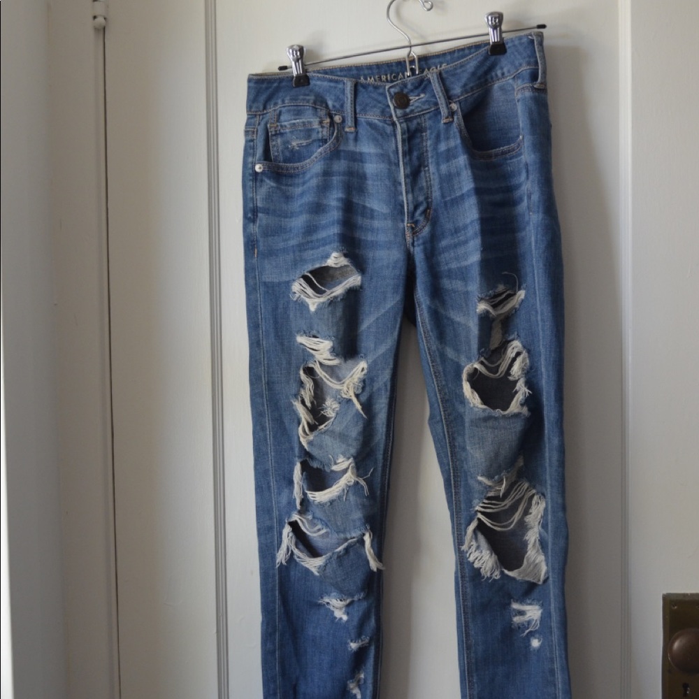 american eagle tomgirl jeans